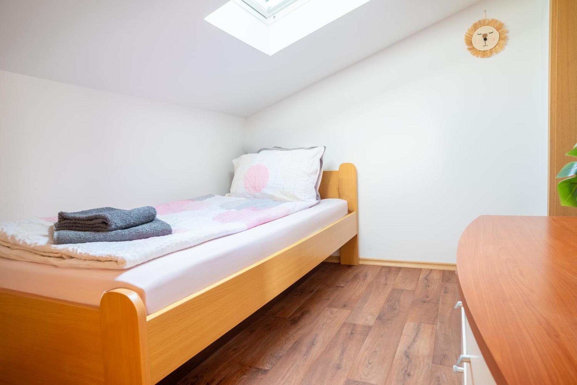 Apartma The Orange House
